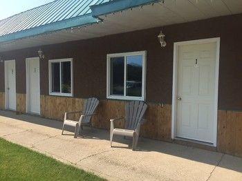 Smokey Hollow Resort Wasagaming エクステリア 写真